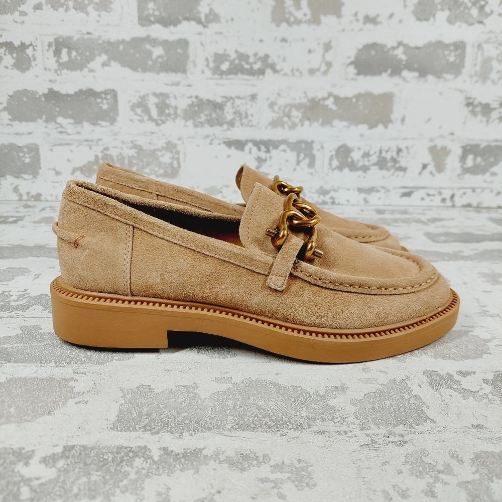 New Steve Madden Karmine Gleaming Tan Suede Goldtone Hardware Loafer W246 - Picture 4 of 9